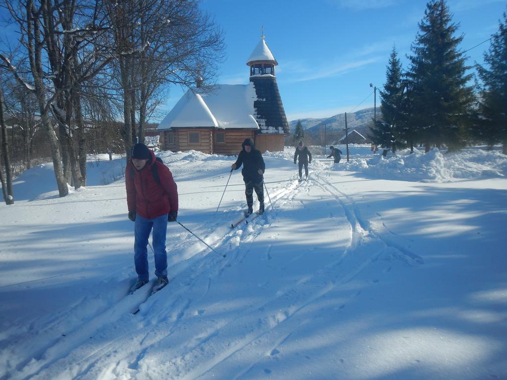Latarnia Wagabundy Bieszczady Hotel Wola Michowa Eksteriør billede